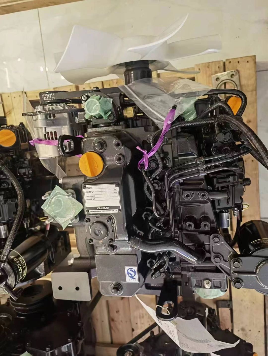1742260313 930 MINWEE Original New 3TNV88 GGHWC Engine Assembly For Excavator 3TNV88 Diesel