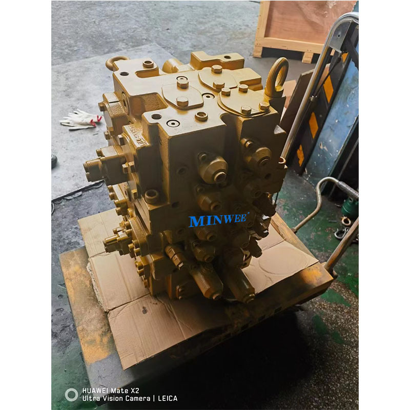 1742271842 35 MINWEE Excavator Parts KMX32NA Main Control Valve Hydraulic Parts for