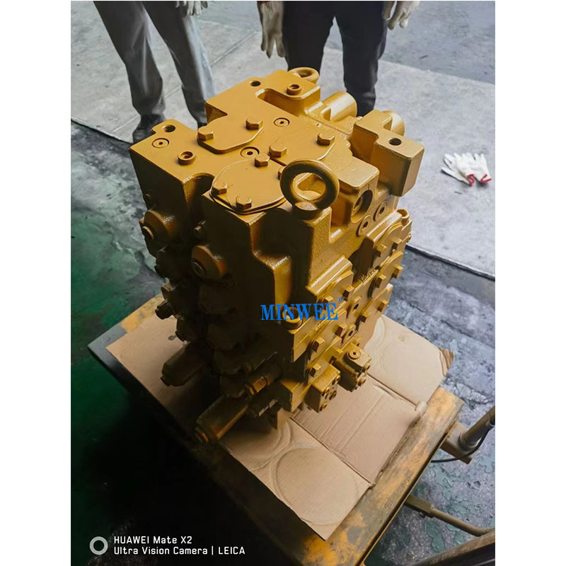 1742271842 907 MINWEE Excavator Parts KMX32NA Main Control Valve Hydraulic Parts for