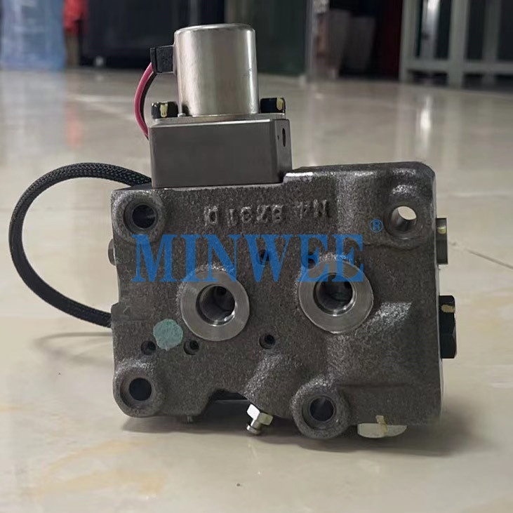 1742275280 286 PC78 PC78 6 PC78US 6 regulator Excavator hydraulic pump 708 3T 03221 708 3T 03214 valve